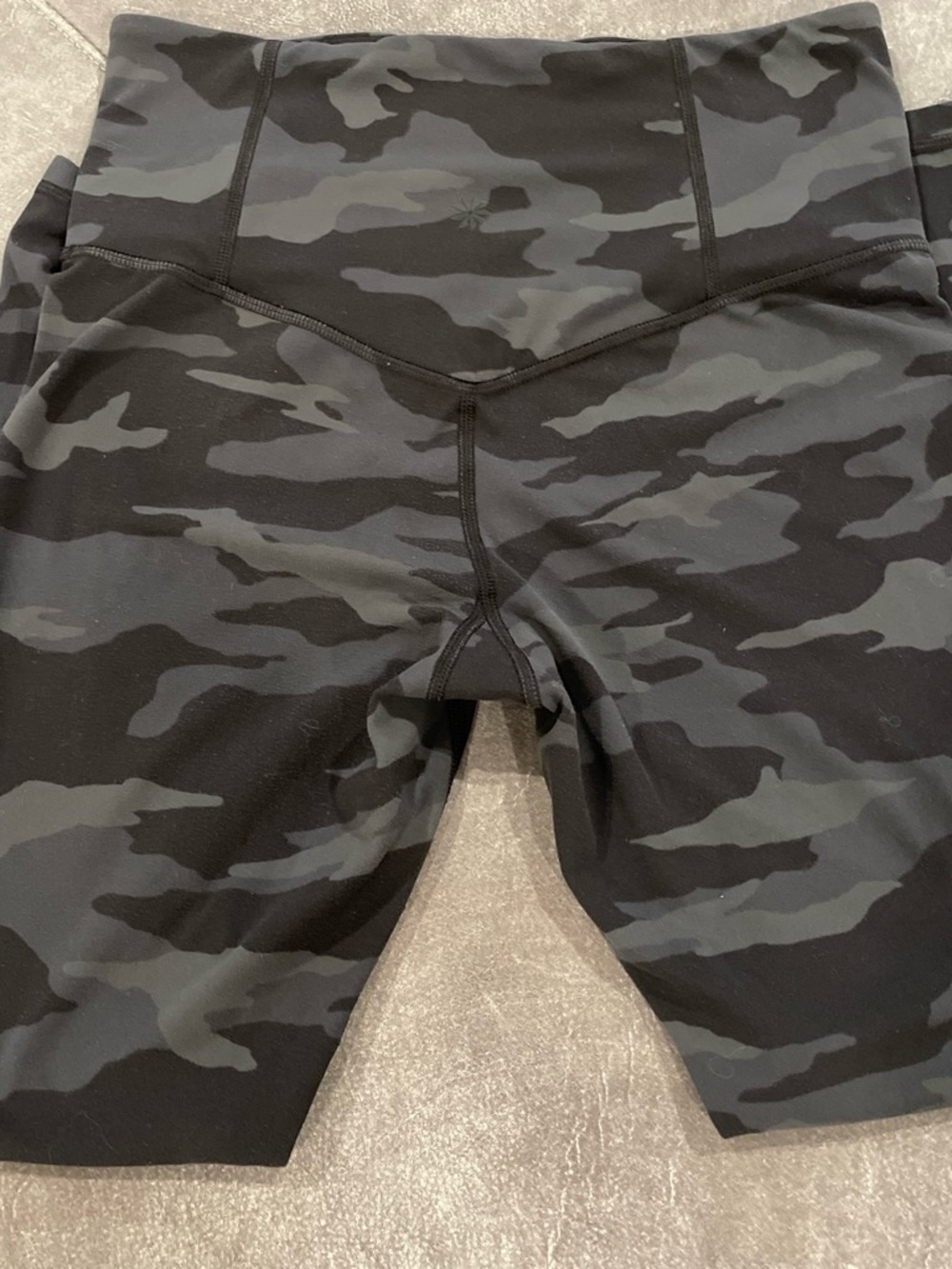 Athleta Elation Camo 7/8 Tight in Black and Gray